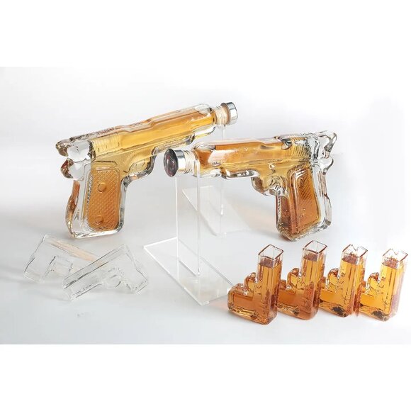 Pistol Whiskey Gun Decanter & Shot Glasses Set - Picture 6 of 6